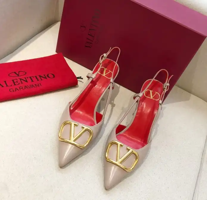 hype Valentino High Heels