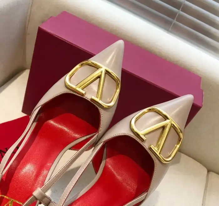 hype Valentino High Heels