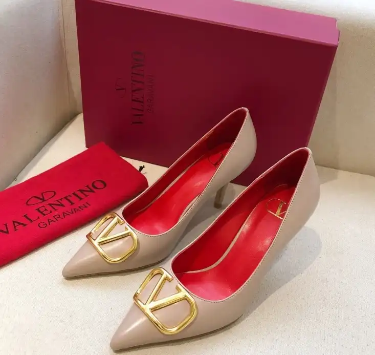 hype Valentino High Heels