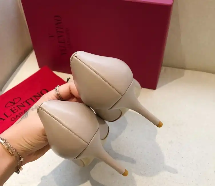 hype Valentino High Heels