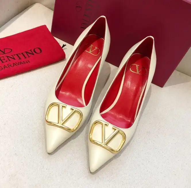 hype Valentino High Heels