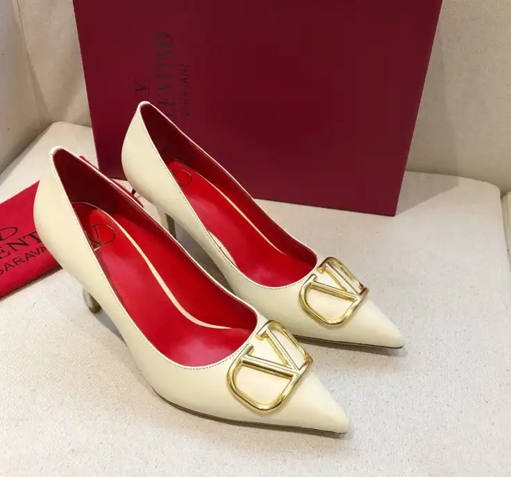 hype Valentino High Heels