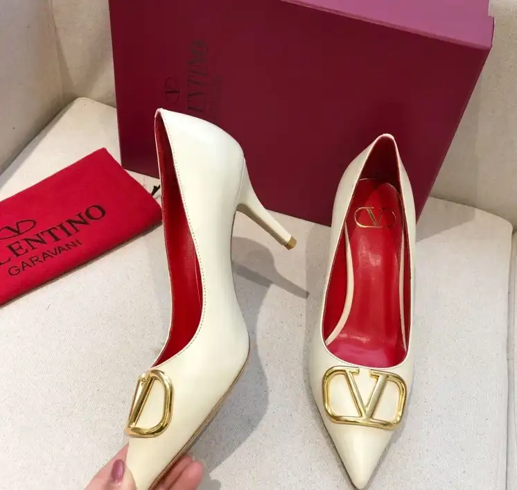 hype Valentino High Heels