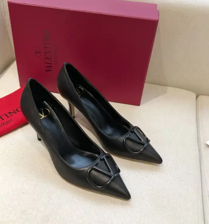 hype Valentino High Heels