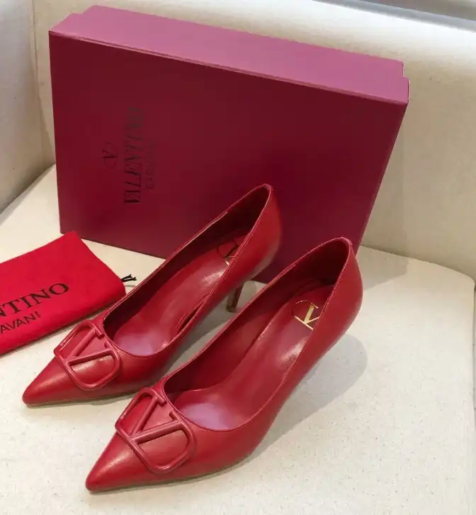 hype Valentino High Heels