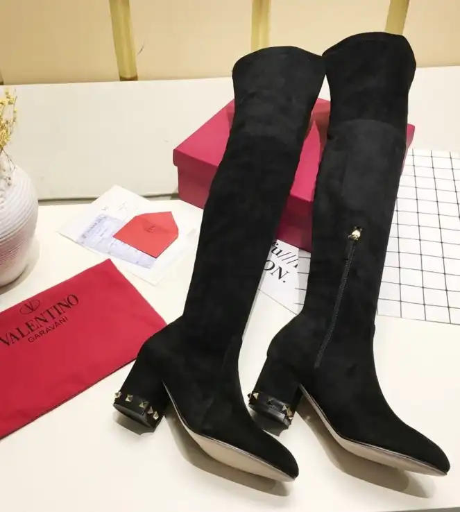 hype Valentino Boots