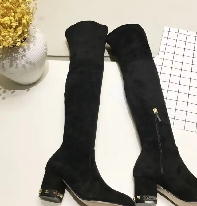 hype Valentino Boots