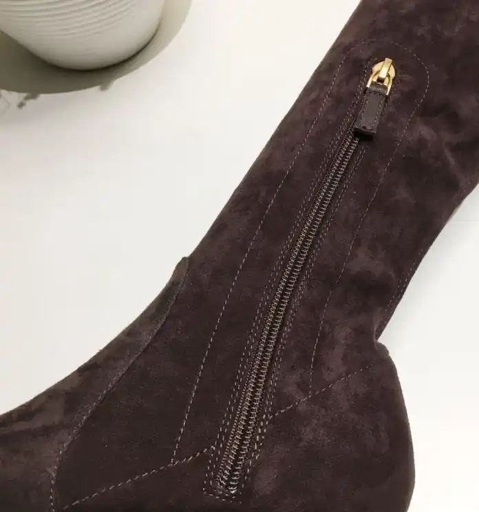 hype Valentino Boots