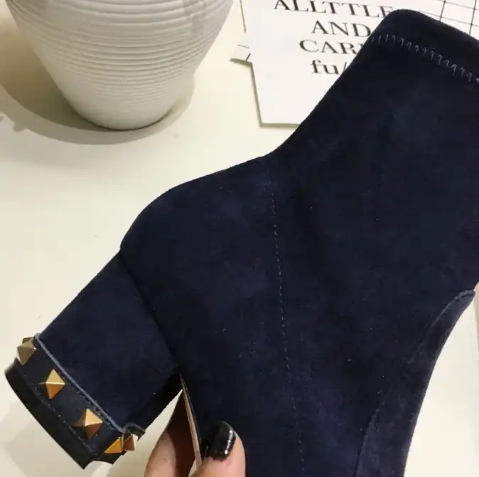 hype Valentino Boots