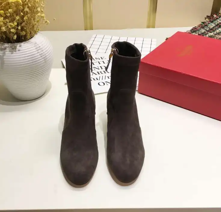 hype Valentino Boots