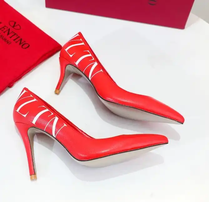 hype Valentino High Heels