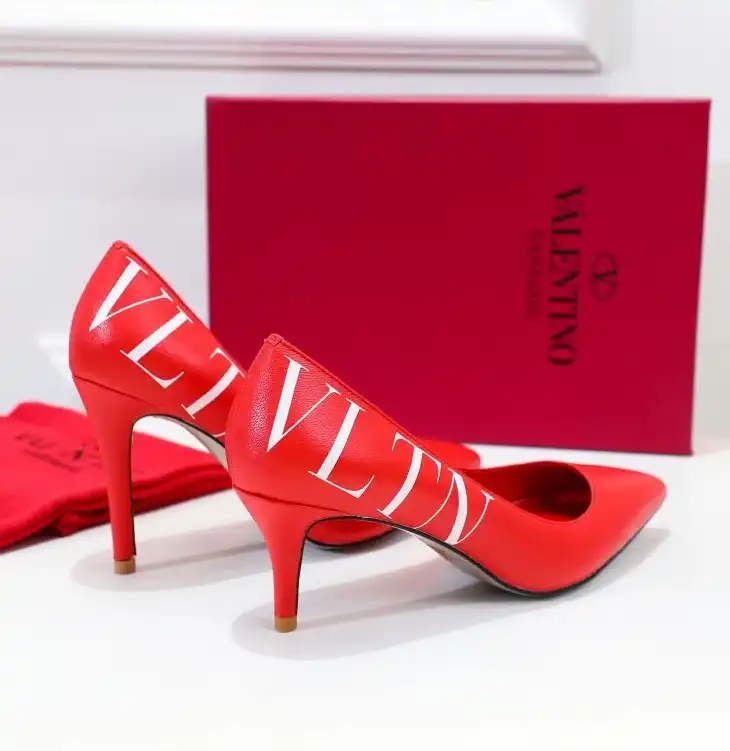 hype Valentino High Heels