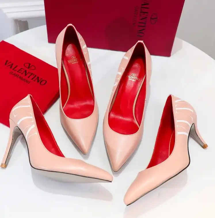 hype Valentino High Heels