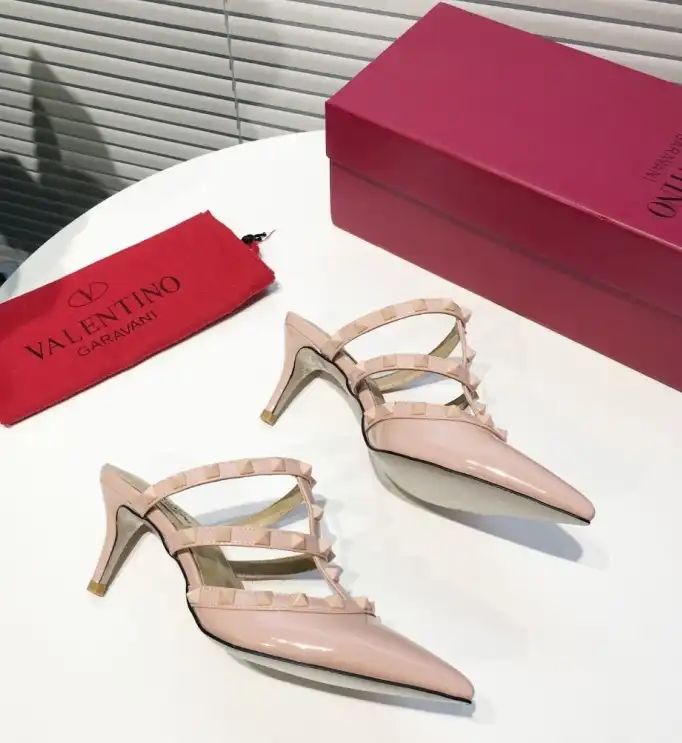 hype Valentino High Heels