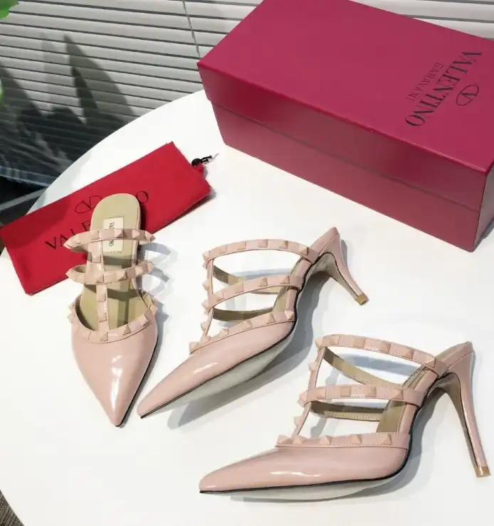 hype Valentino High Heels