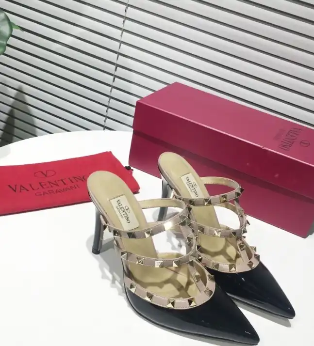 hype Valentino High Heels