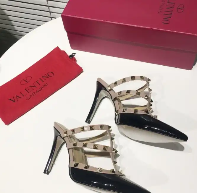 hype Valentino High Heels