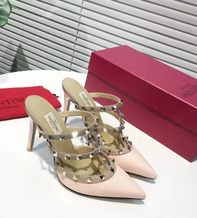 hype Valentino High Heels