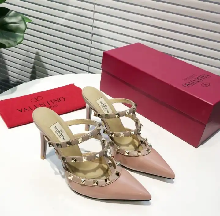 hype Valentino High Heels