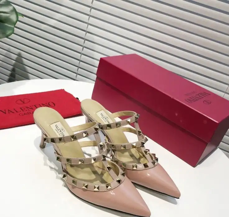 hype Valentino High Heels