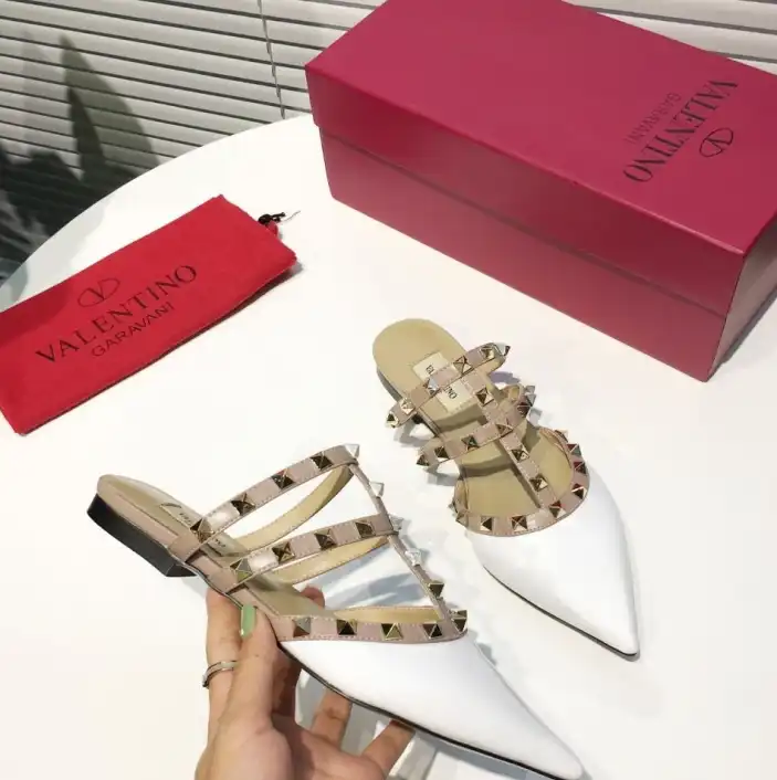 hype Valentino High Heels