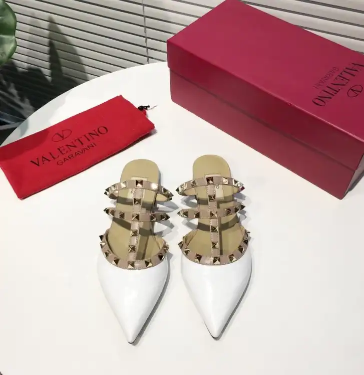 hype Valentino High Heels