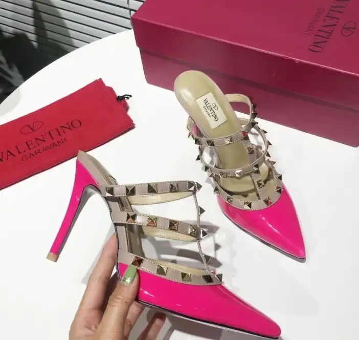 hype Valentino High Heels