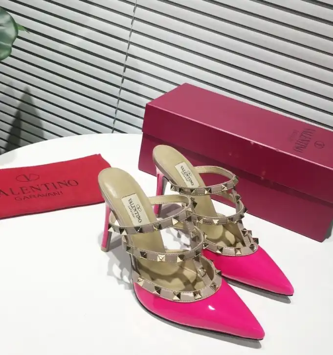 hype Valentino High Heels