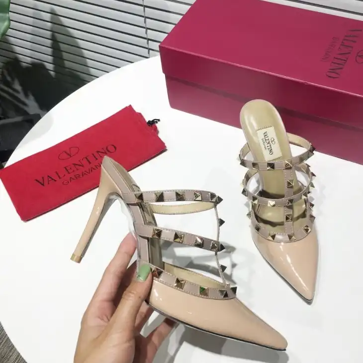 hype Valentino High Heels