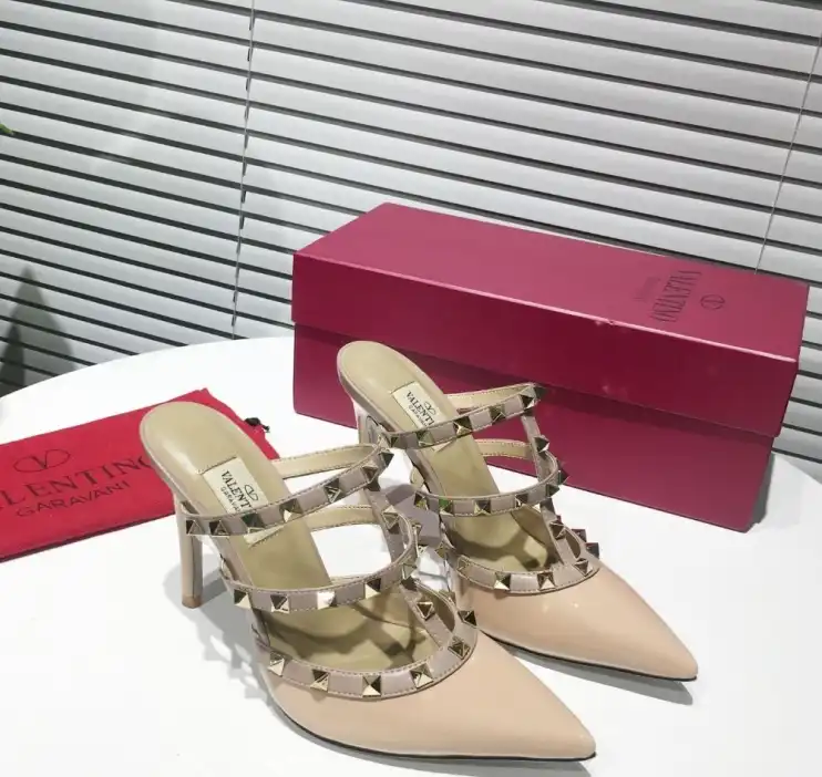 hype Valentino High Heels