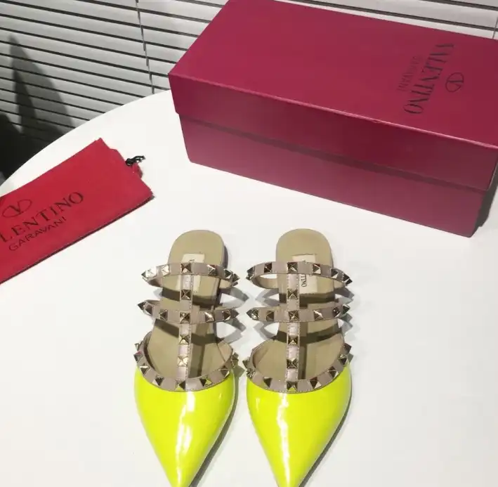 hype Valentino High Heels