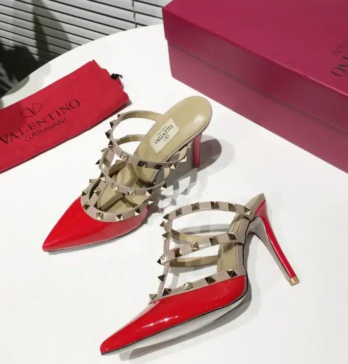 hype Valentino High Heels