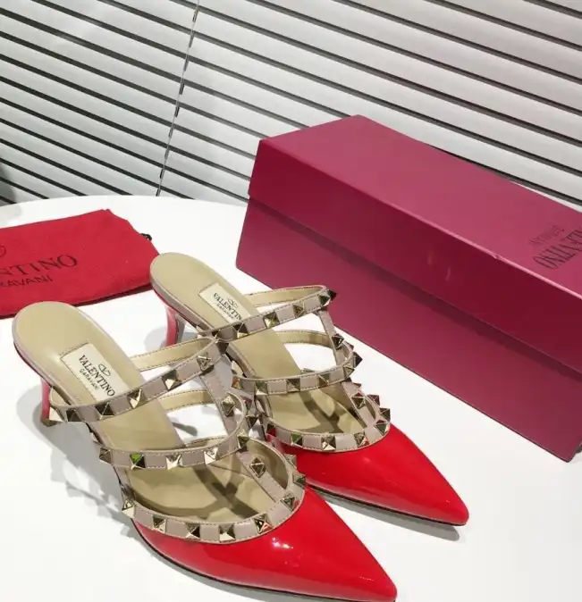 hype Valentino High Heels