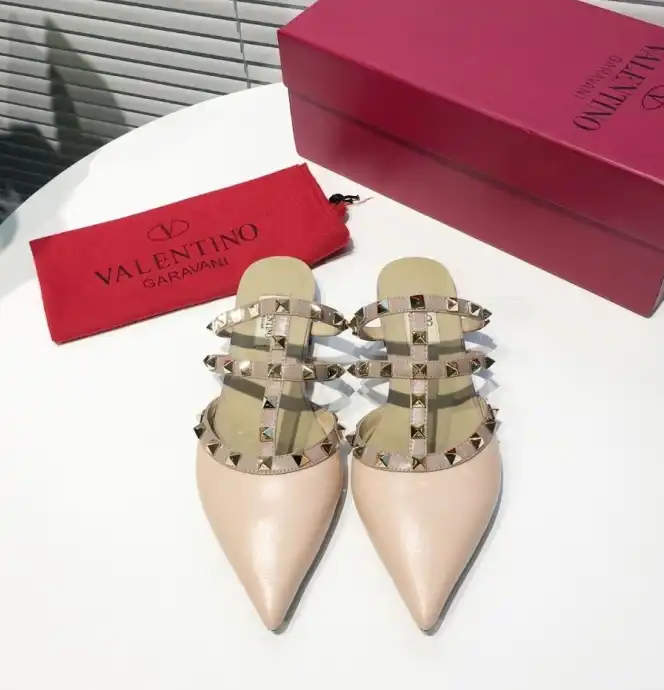 hype Valentino High Heels