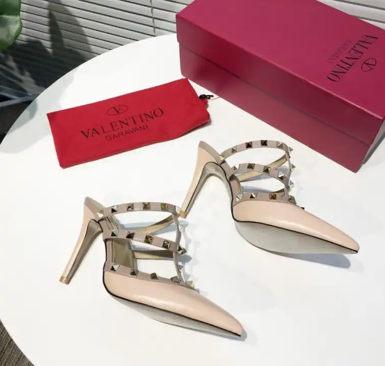 hype Valentino High Heels