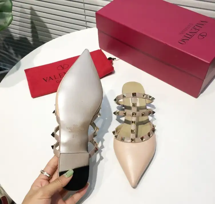 hype Valentino High Heels