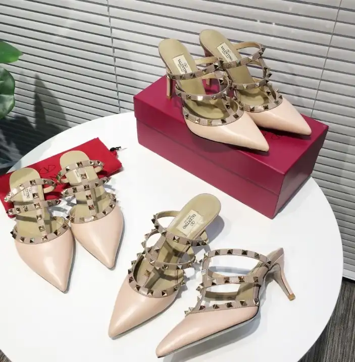 hype Valentino High Heels