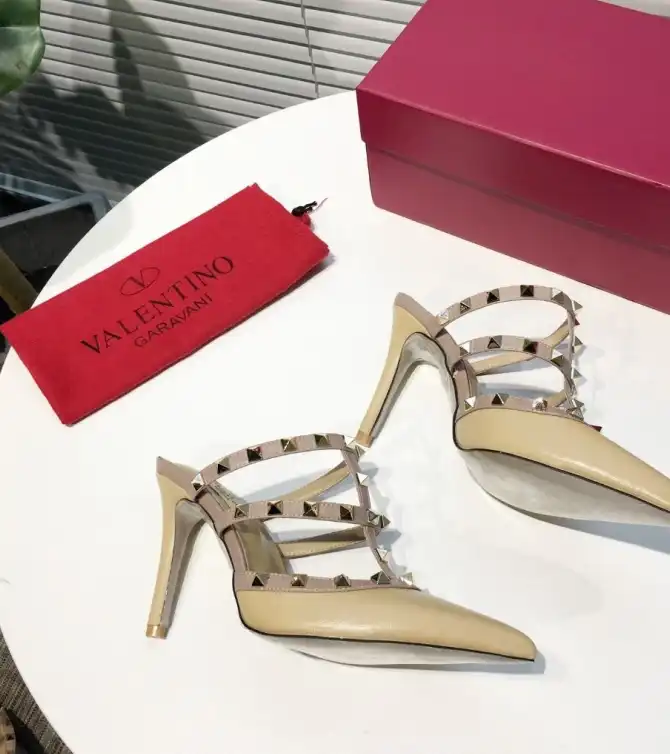 hype Valentino High Heels