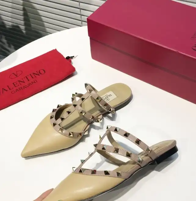 hype Valentino High Heels