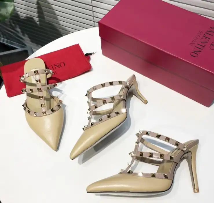 hype Valentino High Heels