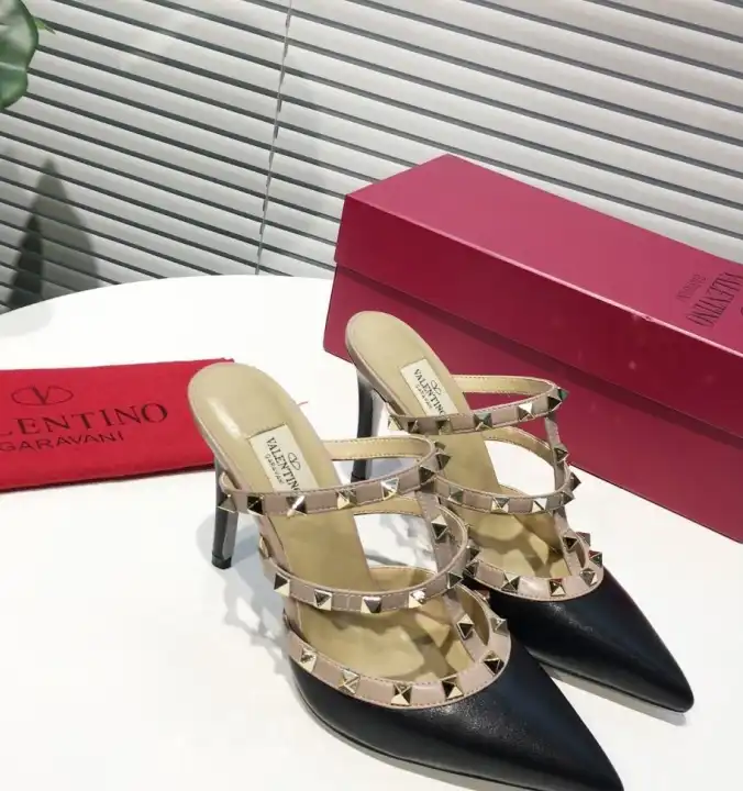 hype Valentino High Heels