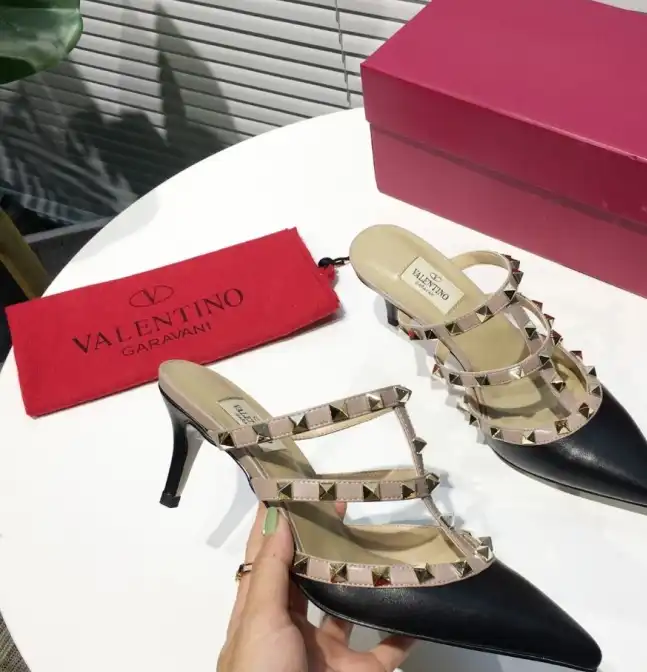 hype Valentino High Heels