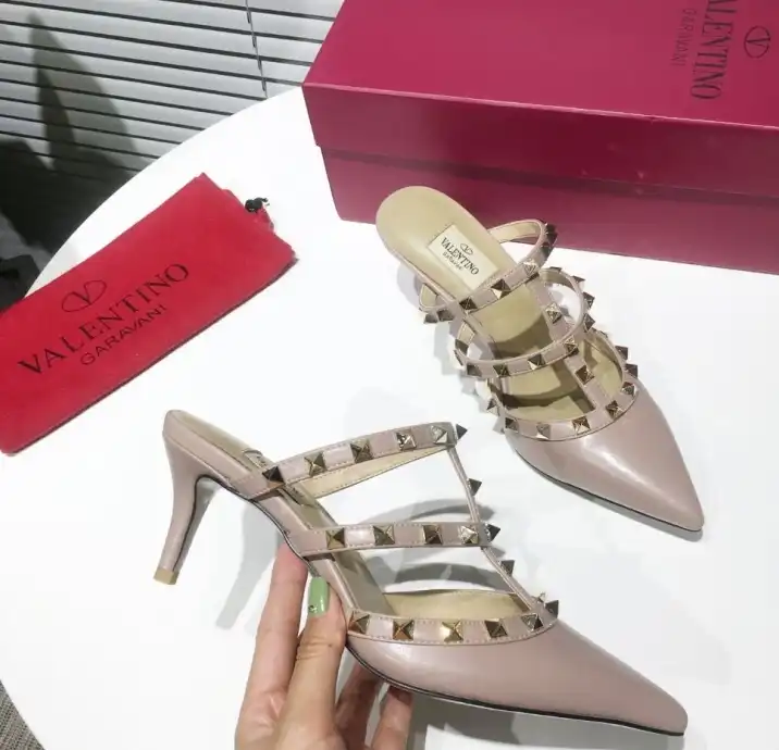 hype Valentino High Heels