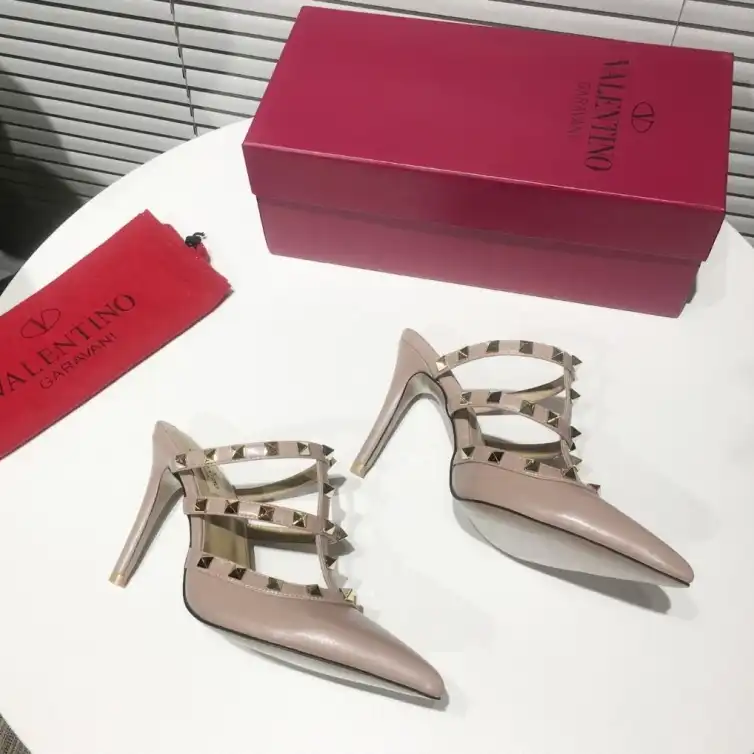 hype Valentino High Heels