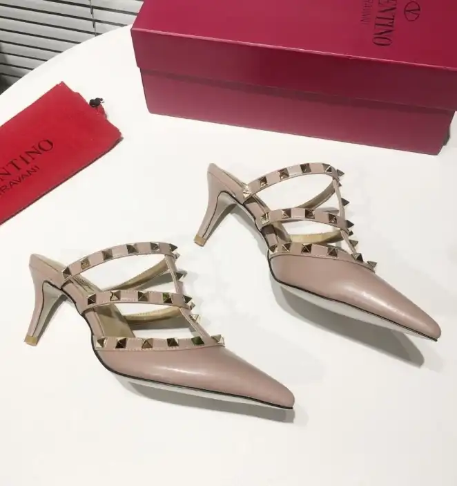 hype Valentino High Heels