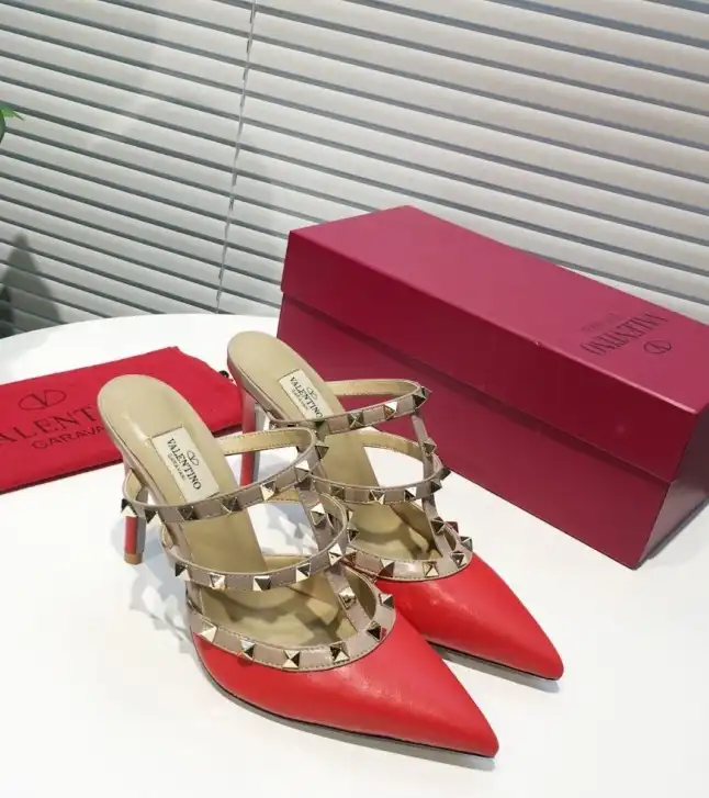 hype Valentino High Heels