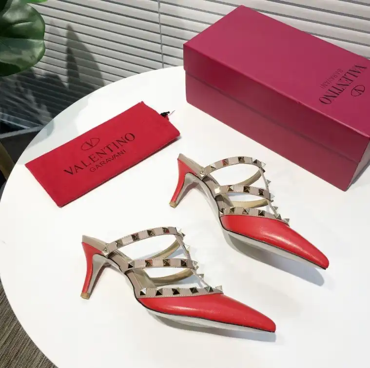 hype Valentino High Heels