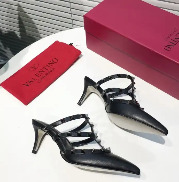 hype Valentino High Heels