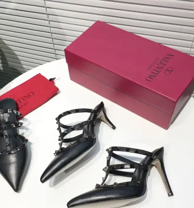 hype Valentino High Heels