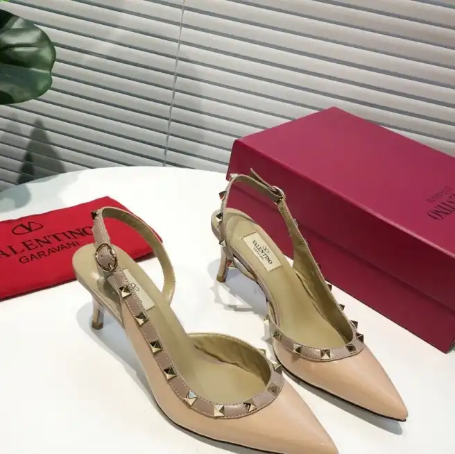 hype Valentino High Heels